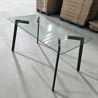 Table à manger rectangulaire moderne en verre trempé avec pieds en métal noir pour 4 à 6 personnes, meubles de cuisine et de salle à manger