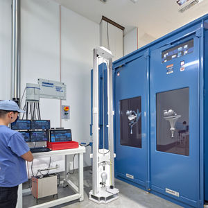 Testeur de pénétration d'<span class=keywords><strong>impact</strong></span> pour casque de sécurité EN397 ANSI Z89.1 Z87.1, <span class=keywords><strong>machine</strong></span> de test de perforation à haute vitesse pour casque de moto - Product Image 6