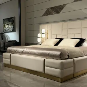 Tempat tidur King ganda mewah Modern di layar lebar besar kulit gaya lembut dengan bingkai kayu untuk Master Villa kamar tidur