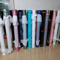 Film Vinyl PET Glossy untuk Pembungkus Mobil, Perubahan Warna, Pasokan Langsung Pabrik OEM, 300+ Warna, Pemasangan Kering, 1.52*16m, PET Laser Putih Matte