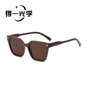 เดอ ยี่ ออพติกส์แว่นกันแดดผู้หญิงกรอบสีดำพีซี เอซีเลนส์ยูวี 400 ประเภท 3 ที่บังแดดทนทานแฟชั่นสไตล์ย้อนยุค - Product Image 4