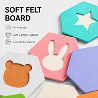 Lot de 10 tuiles murales hexagonales en feutre autocollantes pour tableau d'affichage, avec formes mignonnes et épingles, pour photos et mémos