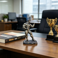 Vente en gros de sculptures modernes en résine de musculation, statue d'art pour salle de fitness, trophée, figurine, décoration de bureau intérieure