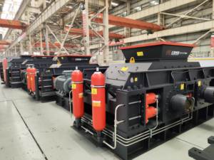 Hydraulische Walzenbrecher-Maschine für Granit Kalkstein Sandherstellung Golderzabbau-Brecher Wettbewerbsfähiger Preis Steinbruch-Ausrüstung - Product Image 3