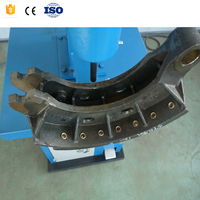Riveteuse pneumatique hydraulique de patins de frein à QYM-6