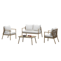 Ensemble de salon de jardin moderne 4 places avec canapé, chaises longues en corde et table basse pour terrasse extérieure