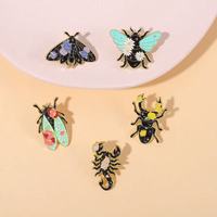 Großhandel Metall-Emaille-Pins Kreative Cartoon Siebenstern-Marienkäfer-Zikaden-Motten-Insekten-Anstecknadeln Souvenir Mode Schmetterlingsbroschen