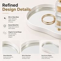 Plateau de vanité décoratif miroir avec bordure métallique surélevée pour l'affichage de parfums, cosmétiques, bijoux et la décoration intérieure – Vente en gros