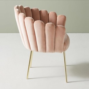Fabrik direkt hochwertige elegante italienische Tuft Stoff Küchen stuhl moderne Luxus rosa Samt Esszimmers tuhl - Product Image 3