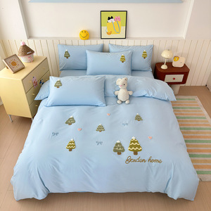 Parure de lit brodée en coton longue fibre 100% motif <span class=keywords><strong>pingouin</strong></span> mignon Kawaii, housse de <span class=keywords><strong>couette</strong></span> et couvre-lit esthétique pour chambre d'enfant Queen - Product Image 4