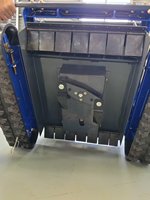 Benzine aangedreven, op afstand bestuurbare, rupsbandenmaaier met een snijbreedte van 550 mm, mini-grasmaaier voor hellingen in boomgaarden