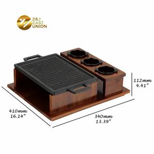 Platos <span class=keywords><strong>de</strong></span> hospitalidad <span class=keywords><strong>de</strong></span> servicio <span class=keywords><strong>de</strong></span> hotel con base <span class=keywords><strong>de</strong></span> madera Placa <span class=keywords><strong>de</strong></span> hierro chisporroteante antiadherente con soporte <span class=keywords><strong>para</strong></span> salsa - Product Image 2