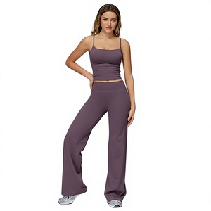 Meilleur ensemble de yoga sans couture pour femme en gros : pantalon taille haute à jambes larges et crop top à fines bretelles, couleur unie, pour entraînement et fitness - Product Image 2