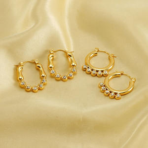 Pendientes <span class=keywords><strong>de</strong></span> aro punteados <span class=keywords><strong>de</strong></span> lujo con <span class=keywords><strong>precio</strong></span> al por mayor, pendientes <span class=keywords><strong>criollos</strong></span>, <span class=keywords><strong>aros</strong></span> bohemios chapados en <span class=keywords><strong>oro</strong></span>, joyería chapada en <span class=keywords><strong>oro</strong></span> <span class=keywords><strong>de</strong></span> acero inoxidable <span class=keywords><strong>de</strong></span> 18 quilates - Product Image 2