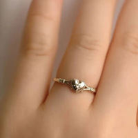 Bague en forme de cœur plaquée or 18 carats, en acier inoxydable, résistante à l'eau et inaltérable, de la marque Fanhua.