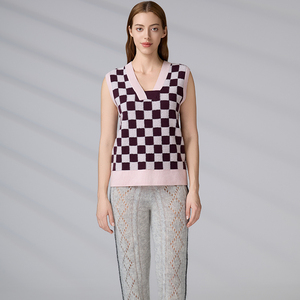 Gilet en tricot à carreaux pour femme, en laine et cachemire de luxe, style color block, col en V, sans manches, style preppy - Product Image 4
