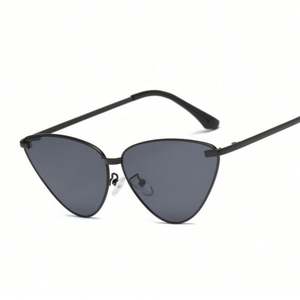 Gafas de Sol de Moda 2019 para Mujer, Gafas de Sol de Metal Negro, Gafas de Sol de Ojo de Gato para Mujer - Product Image 3