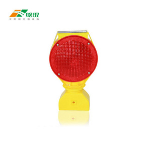 Luz de Advertencia de Tráfico Solar LED Intermitente de Montaje en Suelo IP65 para Zonas de Construcción - Product Image 1