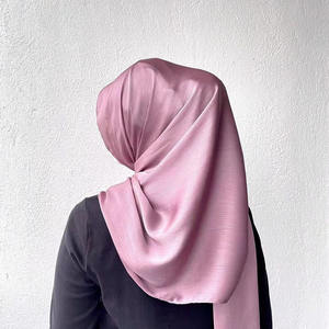 2025 Sharut yeni malezya Tudung bayanlar kırışık düz renk saten krep eşarp şal Wrap müslüman kadınlar pileli leke ipek hicap - Product Image 6