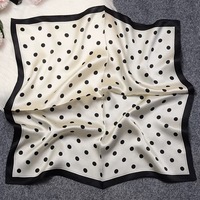 Écharpes de luxe pour femmes en soie imitation, personnalisables en gros, accessoires, impression couleur, châles carrés en satin de soie, bandanas