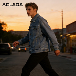 Giacca in Denim Invernale Personalizzata da Uomo, Logo Frontale in Cotone, Stile Vintage, Antivento, Asciugatura Rapida, Effetto Strappato e Consumato - Product Image 2