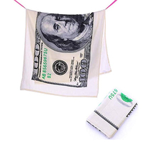 Serviette de plage en microfibre d'été en gros avec impression numérique en dollars américains et motif de dessin animé antimicrobien et sans sable