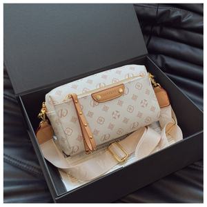 Sac à bandoulière en cuir PVC tendance 2025 pour femme, sac à main de créateur à prix réduit, vente en gros - Product Image 5