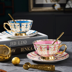 Taza de Café de Alta Gama, Exquisita, de Lujo Ligero, Diseño Europeo de Cerámica de Alta Calidad, Taza Especialmente Hermosa - Product Image 2