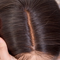 Superbe perruque en cheveux vierges péruviens à nœuds simples, densité 150%, brun naturel, avec dessus en dentelle HD, en stock, 6 pouces, durable