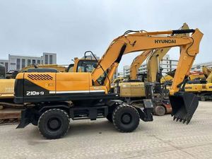 Excavatrice sur chenilles Hyundai 210W-9 de 21 tonnes avec système hydraulique, moteur, pompe, boîte de vitesses - Fabriquée en Corée - Product Image 3