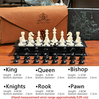 Jeu d'échecs magnétique pliable en plastique de 25 cm avec pochette en daim de luxe - Jeu de société éducatif professionnel portable, cadeau de voyage