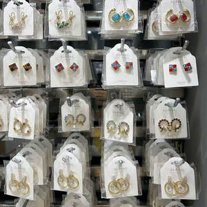 بيع بالجملة بالجملة أقراط زهور فراشة مطلية بالذهب عيار 14 قيراط و 18 قيراط كريستال وقلب لؤلؤ - Product Image 5