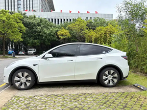 Autos Eléctricos Usados Baratos, Tesla Model Y 2021, Versión Estándar, Tracción Trasera, SUV Eléctrico, Autonomía de 525 km, Cero Emisiones, Euro 5, Nuevo, Automático, Cuero, R19 - Product Image 6