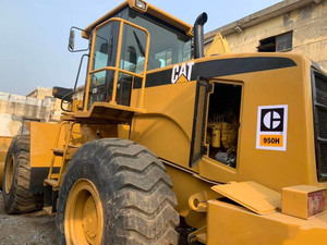 Chargeur d'occasion d'origine japonaise 950H, prix bas, modèles 950G et 950B également disponibles, bon état. - Product Image 6