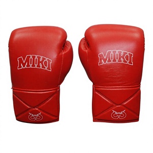 ถุงมือชกมวย Miki ระบายอากาศได้ดี สีแดง ทำจาก PU แบบผูกเชือก ปิดนิ้วมือเต็มรูปแบบ ขนาดปรับได้ อุปกรณ์ฝึกซ้อมสำหรับผู้ใหญ่ - Product Image 1