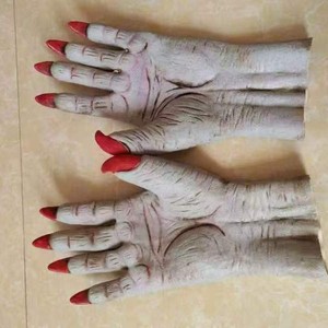 Guantes de Garra de Látex Talla Única para Disfraces de Halloween y Cosplay - Product Image 4