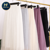 Vêtements d'occasion - Jupes mi-longues en tulle pour femmes, classe A, styles et longueurs variés, commande minimum 100 kilogrammes