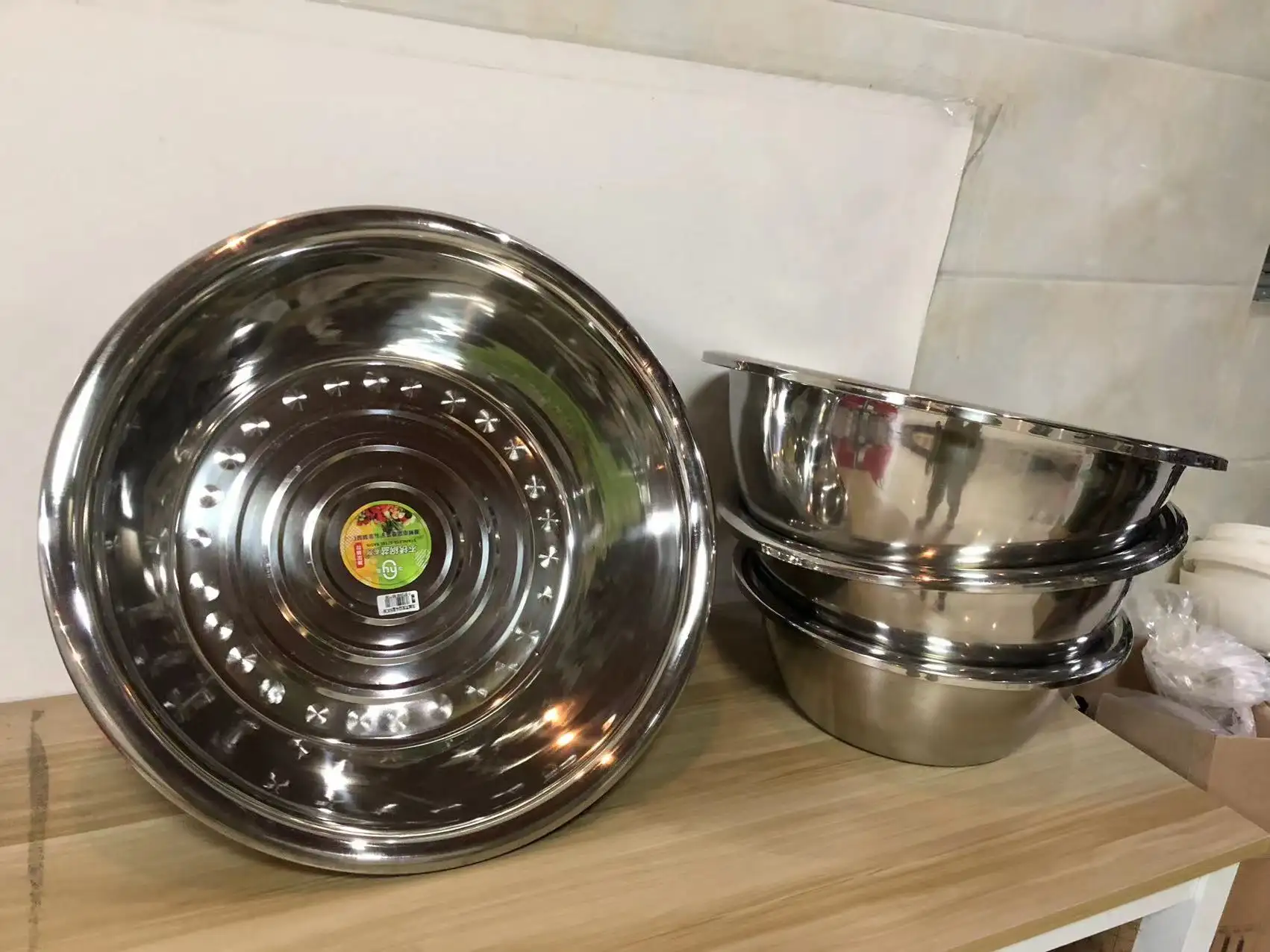Большая металлическая круглая миска из нержавеющей стали для кухни диаметром 45-80 см