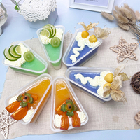 Gobelet à Mousse et Gelée Personnalisable en Plastique PP Triangulaire Translucide avec Couvercle