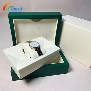 กล่องนาฬิกาสีเขียวลายลูกฟูกแบรนด์ดัง คุณภาพสูง พร้อมการ์ดและถุงกระดาษ ป้ายทำจากหนัง MDF - Product Image 5