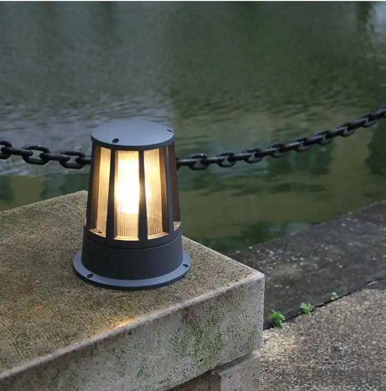 Simple feeling modern housing design LED outdoor hotel house resort yard waterproof garden lawn pillar light