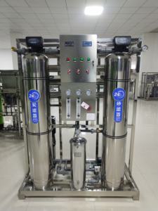 Sistema <span class=keywords><strong>de</strong></span> Tratamiento <span class=keywords><strong>de</strong></span> <span class=keywords><strong>Agua</strong></span> Industrial por Ósmosis Inversa Integrado con una Tasa <span class=keywords><strong>de</strong></span> Rechazo <span class=keywords><strong>de</strong></span> Sal del 99% y una Producción <span class=keywords><strong>de</strong></span> 1000 <span class=keywords><strong>Litros</strong></span> por Hora - Product Image 2