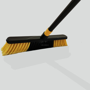 Cepillo de barrido suave para exteriores con cerdas rígidas, escoba de Patio de jardín de alta resistencia, para suelos, superficies, friega y limpia - Product Image 3