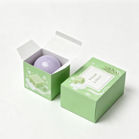 Boîte à savon de luxe recyclable en carton ivoire avec gaufrage à chaud doré, pelliculage brillant quadricolore, fermeture magnétique, forme ovale