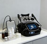 Appareil anti-inflammatoire multifonctionnel portable pour la thérapie des syndromes de douleur