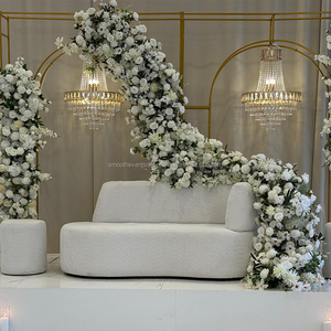 Candelabro de boda de gran venta suave, candelabro de oro acrílico, iluminación cálida para decoración de escenario - Product Image 2