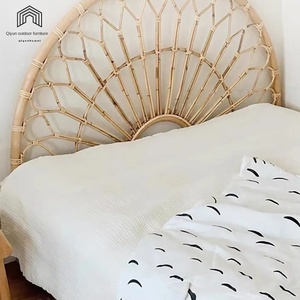 <span class=keywords><strong>Lit</strong></span> <span class=keywords><strong>de</strong></span> princesse au design moderne et créatif avec tête <span class=keywords><strong>de</strong></span> <span class=keywords><strong>lit</strong></span> en <span class=keywords><strong>rotin</strong></span> en forme <span class=keywords><strong>de</strong></span> pétale pour hôtel et gîte - Product Image 2