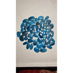 Apatite naturelle de qualité supérieure, cabochon bleu néon, pierre brute en vrac pour la fabrication de bijoux, prix de gros - Product Image 5
