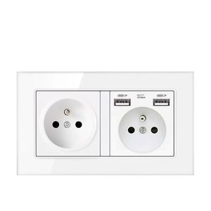 Prise murale encastrée standard française en acier inoxydable avec double USB Type-C et finition blanche en verre - Product Image 5