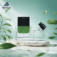 Flacon carré en verre à quatre côtés 15ml/30ml, extérieur transparent, intérieur vert, bouchon noir, pompe à lotion, emballage vide pour transfert de sérum